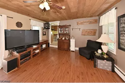 28 Makemoney Ave, Wanaque, NJ 07420 - Photo 11