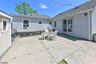 28 Makemoney Ave, Wanaque, NJ 07420 - Photo 5