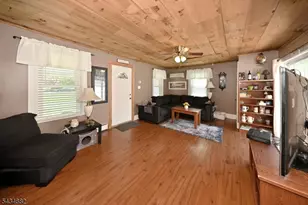 28 Makemoney Ave, Wanaque, NJ 07420 - Photo 9