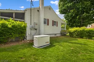 14 Justine Pl, Roxbury Township, NJ 07876 - Photo 29