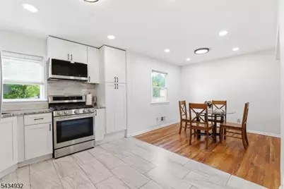 218 Schillaci Ln, South Plainfield, NJ 07080 - Photo 5