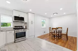 218 Schillaci Ln, South Plainfield, NJ 07080 - Photo 5