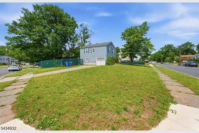 218 Schillaci Ln, South Plainfield, NJ 07080 - Photo 21