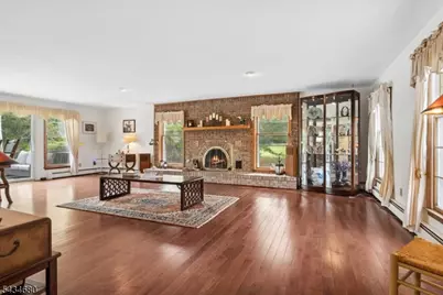 5 Glen Ridge Dr, Washington Township, NJ 07853 - Photo 5