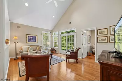 38 Constitution Way, Franklin Township, NJ 08873 - Photo 23