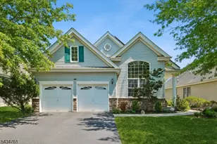 38 Constitution Way, Franklin Township, NJ 08873 - Photo 1