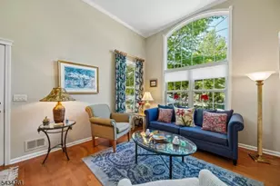 38 Constitution Way, Franklin Township, NJ 08873 - Photo 11