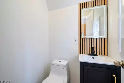 6 Norfolk Ave, Maplewood Twp., NJ 07040 - Photo 27