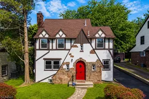 6 Norfolk Ave, Maplewood Twp., NJ 07040 - Photo 1