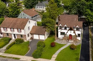 6 Norfolk Ave, Maplewood Twp., NJ 07040 - Photo 3