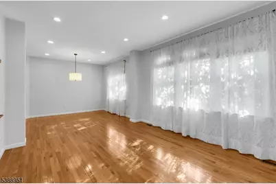 22 Honeyman Rd, Bernards Township, NJ 07920 - Photo 9