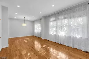 22 Honeyman Rd, Bernards Township, NJ 07920 - Photo 9