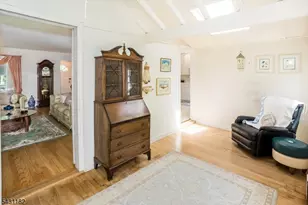 26 Crest View Hill Rd, Livingston Twp., NJ 07039 - Photo 7