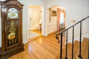26 Crest View Hill Rd, Livingston Twp., NJ 07039 - Photo 3