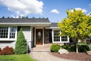 6 Hillside Ln, Holland Township, NJ 08848 - Photo 3