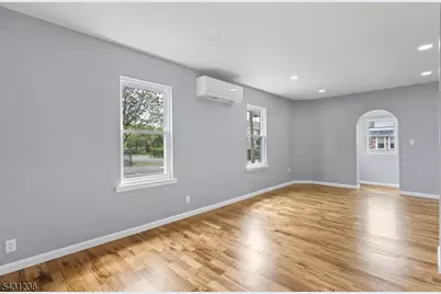 8 Germantown Ave, Edison, NJ 08817 - Photo 5
