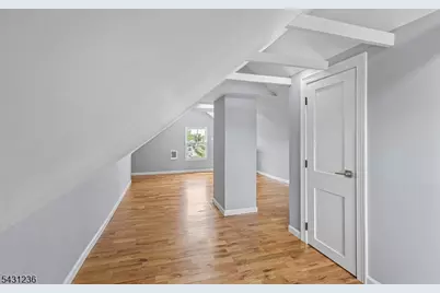 8 Germantown Ave, Edison, NJ 08817 - Photo 23