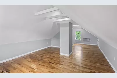 8 Germantown Ave, Edison, NJ 08817 - Photo 21