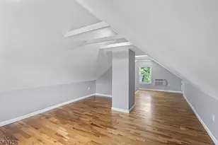 8 Germantown Ave, Edison, NJ 08817 - Photo 21