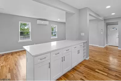 8 Germantown Ave, Edison, NJ 08817 - Photo 9