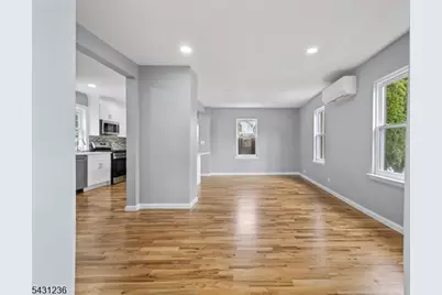 8 Germantown Ave, Edison, NJ 08817 - Photo 7