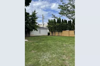 8 Germantown Ave, Edison, NJ 08817 - Photo 33