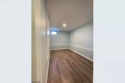 8 Germantown Ave, Edison, NJ 08817 - Photo 27