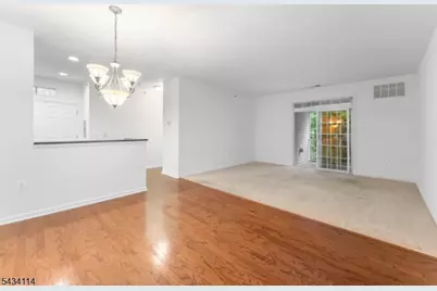636 Sophee Ln, Lakewood Twp., NJ 08701 - Photo 7