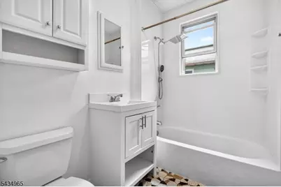 319 Paterson Ave, East Rutherford, NJ 07073 - Photo 7
