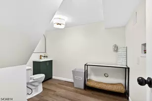 160 Elmwood Ave, Union Township, NJ 07083 - Photo 23