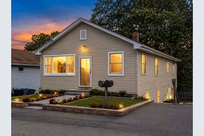20 Oak St, Mount Arlington, NJ 07856 - Photo 1