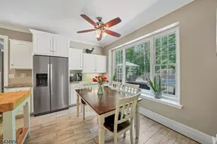 44 Nestling Wood Dr, Washington Township, NJ 07853 - Photo 17