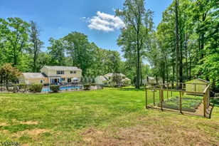 44 Nestling Wood Dr, Washington Township, NJ 07853 - Photo 39