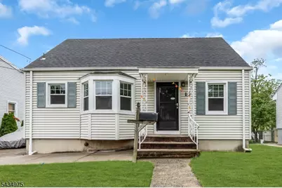 15 Winston Dr, Woodbridge Township, NJ 07095 - Photo 1