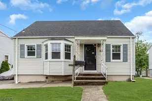 15 Winston Dr, Woodbridge Township, NJ 07095 - Photo 1