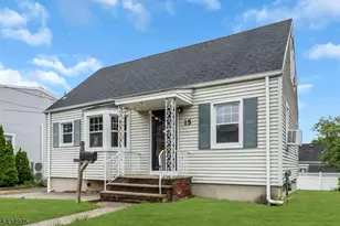 15 Winston Dr, Woodbridge Township, NJ 07095 - Photo 3