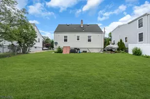 15 Winston Dr, Woodbridge Township, NJ 07095 - Photo 25