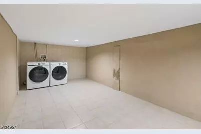 1 Grant St, Montclair, NJ 07042 - Photo 13