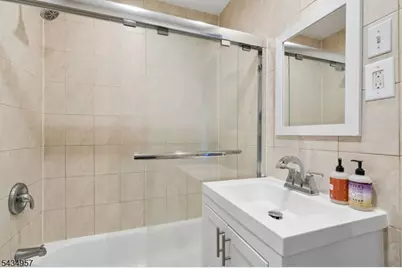 1 Grant St, Montclair, NJ 07042 - Photo 9