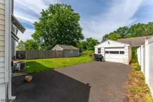 210 Buchanan St, Linden, NJ 07036 - Photo 17