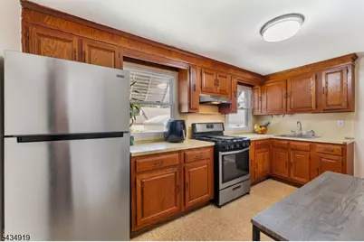 210 Buchanan St, Linden, NJ 07036 - Photo 7