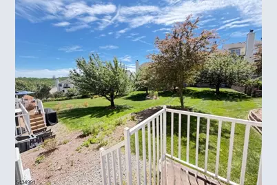 154 Springhill Dr, Parsippany, NJ 07950 - Photo 21