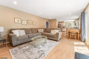 14 Lexington Rd, Clinton Township, NJ 08801 - Photo 17
