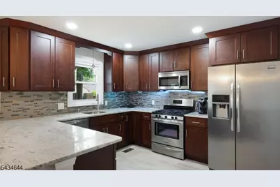 405 Martin Rd, Union Township, NJ 07083 - Photo 13