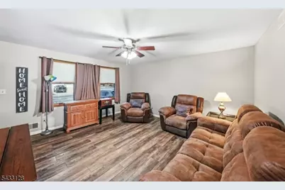 5 N 13th Ave, Manville, NJ 08835 - Photo 13