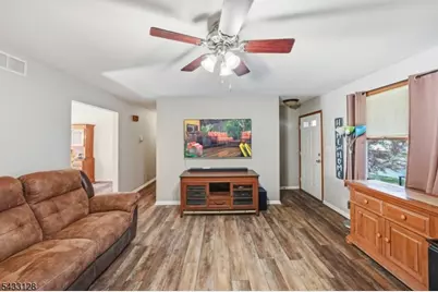 5 N 13th Ave, Manville, NJ 08835 - Photo 11