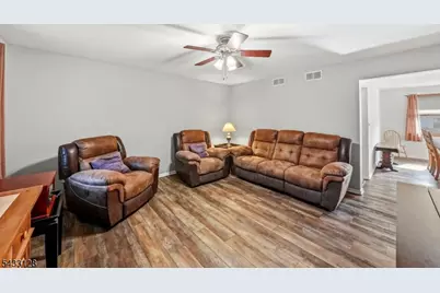 5 N 13th Ave, Manville, NJ 08835 - Photo 9
