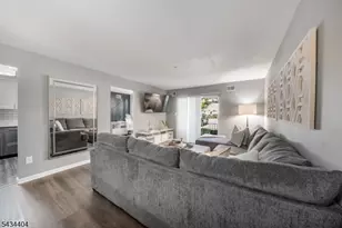 74 Crestview Ln, Mount Arlington, NJ 07856 - Photo 5