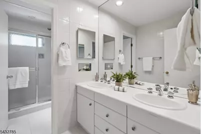 23 Hadrian Dr, Livingston, NJ 07039 - Photo 29