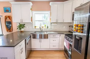 50 Jefferson Ave, Hasbrouck Heights, NJ 07604 - Photo 7